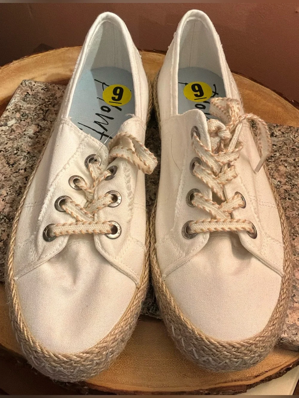 🌙✨🆕 Blowfish Malibu White Espadrille Sneakers Size 9